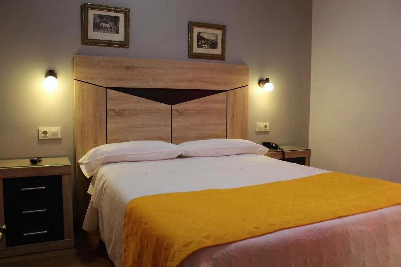 ** Maison d'hôtes Hostal Madrid Tolède Espagne